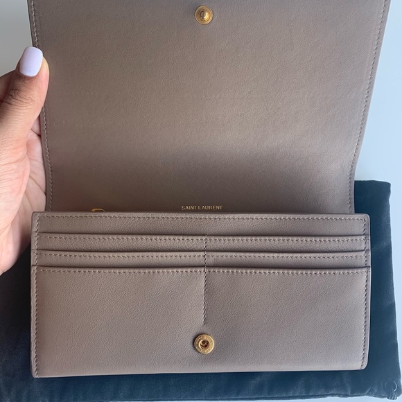 YSL LINE LARGE FLAP WALLET IN GRAINED LEATHER - Picture 3 of 6